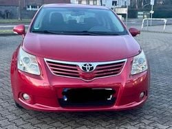 Rot Gebraucht 2009 Toyota Avensis Limousine | 3.750 € (Fairer Preis)