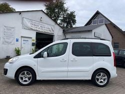 Weiß Gebraucht 2017 Citroën Berlingo Shine Van / Kleinbus | 8.199 € (Guter Preis)