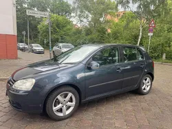 Grau Gebraucht 2004 VW Golf IV Trendline Limousine | 3.900 € (Etwas zu teuer)