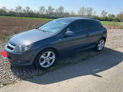 Grau Gebraucht 2008 Opel Astra GTC Coupé | 3.200 € (Etwas zu teuer)