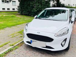 Weiß Gebraucht 2017 Ford Fiesta Cool & Connect Kleinwagen | 8.800 € (Guter Preis)
