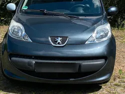 Schwarz Gebraucht 2008 Peugeot 107 Kleinwagen | 2.500 € (Fairer Preis)