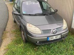 Grau Gebraucht 2004 Renault Scénic II Van / Kleinbus | 2.200 € (Fairer Preis)