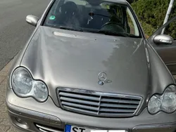 Silber Gebraucht 2005 Mercedes C220 Limousine | 2.100 € (Guter Preis)