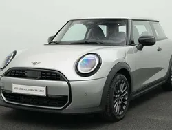 Grau Gebraucht 2024 Mini Cooper Kleinwagen | 24.827 € (Superpreis)