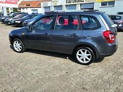 Grau (metallic) Gebraucht 2016 Lada Kalina Kombi | 2.200 € (Guter Preis)