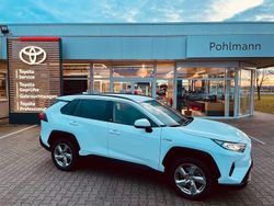 Super white 2 Gebraucht 2022 Toyota RAV4 Hybrid Team SUV | 34.930 € (Fairer Preis)