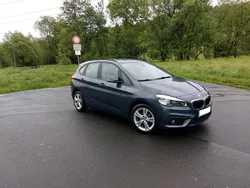 Grau Gebraucht 2016 BMW 218 Active Tourer Van / Kleinbus | 13.250 € (Fairer Preis)