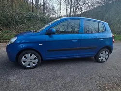 Blau Gebraucht 2010 Kia Picanto Kleinwagen | 1.700 € (Fairer Preis)