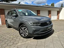 Grau Gebraucht 2022 VW Tiguan Active SUV | 16.990 € (Superpreis)