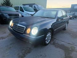 Blau Gebraucht 1997 Mercedes E280 Limousine | 2.700 € (Superpreis)