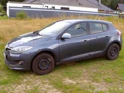 Grau Gebraucht 2015 Renault Mégane III Authentique Limousine | 6.000 € (Fairer Preis)