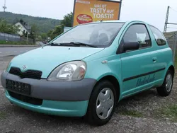 Grün Gebraucht 1999 Toyota Yaris Limousine | 1.299 € (Fairer Preis)