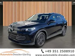 Schwarz Gebraucht 2024 VW Tiguan Elegance SUV | 36.980 € (Fairer Preis)