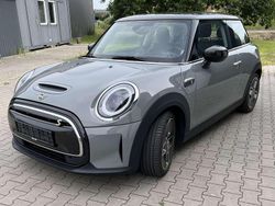 Grau Gebraucht 2021 Mini Cooper SE Kleinwagen | 18.400 € (Fairer Preis)