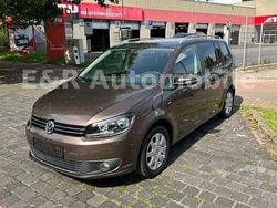 Braun Gebraucht 2014 VW Touran Cup Van / Kleinbus | 9.490 € (Fairer Preis)
