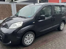 Schwarz Gebraucht 2011 Fiat Qubo Trekking Van / Kleinbus | 4.490 € (Fairer Preis)