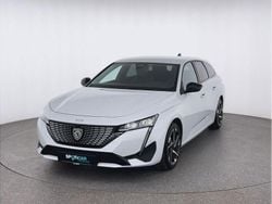 Weiß (metallic) Gebraucht 2023 Peugeot 308 Allure Kombi | 22.470 € (Guter Preis)