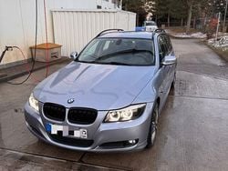 Blau Gebraucht 2009 BMW 318 Kombi | 3.500 € (Guter Preis)
