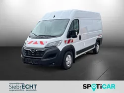 Weiß Gebraucht 2023 Opel Movano Edition Van | 29.970 € (Etwas zu teuer)