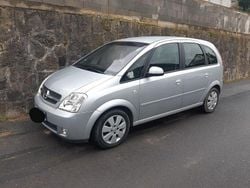 Silber Gebraucht 2004 Opel Meriva Van / Kleinbus | 650 € (Superpreis)