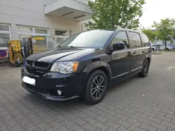 Schwarz Gebraucht 2018 Dodge Grand Caravan Van / Kleinbus | 13.498 € (Superpreis)