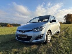 Andere farben Gebraucht 2013 Hyundai i20 Edition Kleinwagen | 5.300 € (Fairer Preis)