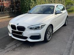 Weiß Gebraucht 2016 BMW M135 Kleinwagen | 27.000 € (Fairer Preis)