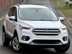 Frostweiß Gebraucht 2018 Ford Kuga SUV | 11.520 € (Guter Preis)