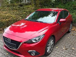 Rot Gebraucht 2015 Mazda 3 Sports-Line Limousine | 8.100 € (Fairer Preis)