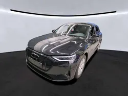 Mythosschwarz metallic Gebraucht 2022 Audi e-tron S-Line SUV | 38.805 € (Guter Preis)