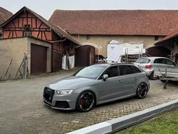 Grau Gebraucht 2016 Audi RS3 Design Kleinwagen | 44.500 € (Teuer)