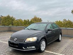 Schwarz Gebraucht 2013 VW Passat Limousine | 9.350 € (Fairer Preis)