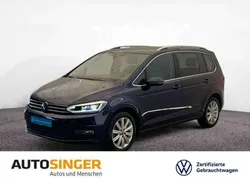 Blau Gebraucht 2024 VW Touran Highline Van / Kleinbus | 38.840 € (Etwas zu teuer)
