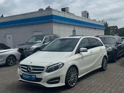 Weiß Gebraucht 2018 Mercedes B200 Edition Van / Kleinbus | 13.999 €