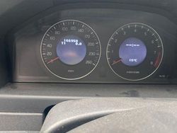 Grün Gebraucht 2009 Volvo V70 Momentum Kombi | 5.500 € (Guter Preis)