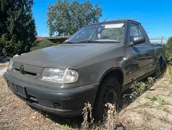 Grau Gebraucht 1999 Skoda Pick-up Abholung | 2.700 €