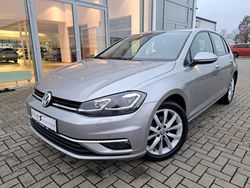 Silber Gebraucht 2017 VW Golf VII Highline Limousine | 15.900 € (Fairer Preis)
