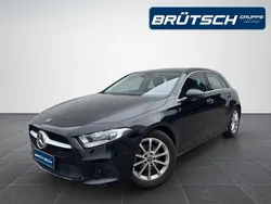 Kosmosschwarz metallic Gebraucht 2020 Mercedes A180 Progressive Limousine | 24.980 € (Fairer Preis)