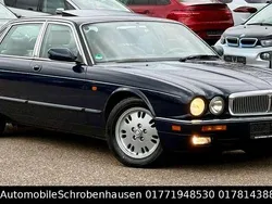 Blau Gebraucht 1995 Jaguar XJ40 Limousine | 6.999 €