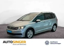 Oyster silver metallic Gebraucht 2024 VW Touran Comfortline Van / Kleinbus | 34.290 € (Fairer Preis)