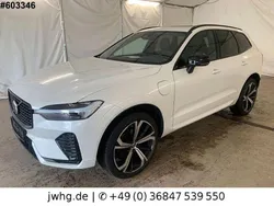 Weiß Gebraucht 2022 Volvo XC60 Plus SUV | 40.950 € (Fairer Preis)