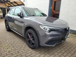 Grau Gebraucht 2019 Alfa Romeo Stelvio Tech Edition SUV | 21.980 € (Fairer Preis)
