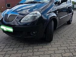 Schwarz Gebraucht 2005 Lancia Beta Kleinwagen | 1.499 €