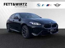 Black sapphire metallic Neu 2025 BMW 120 M Sport Kleinwagen | 35.490 € (Fairer Preis)