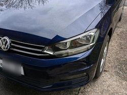 Blau Gebraucht 2020 VW Touran Van / Kleinbus | 19.550 € (Fairer Preis)