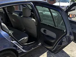 Blau Gebraucht 2005 Renault Clio II Kleinwagen | 1.350 € (Fairer Preis)