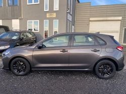 Moon rock Gebraucht 2019 Hyundai i30 Select Limousine | 10.900 € (Superpreis)