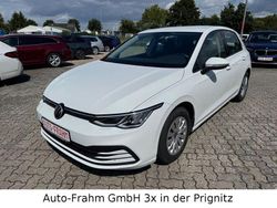 Weiß Gebraucht 2021 VW Golf VIII Basis Limousine | 15.490 € (Fairer Preis)