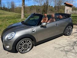 Grau Gebraucht 2017 Mini Cooper Kleinwagen | 15.400 € (Fairer Preis)